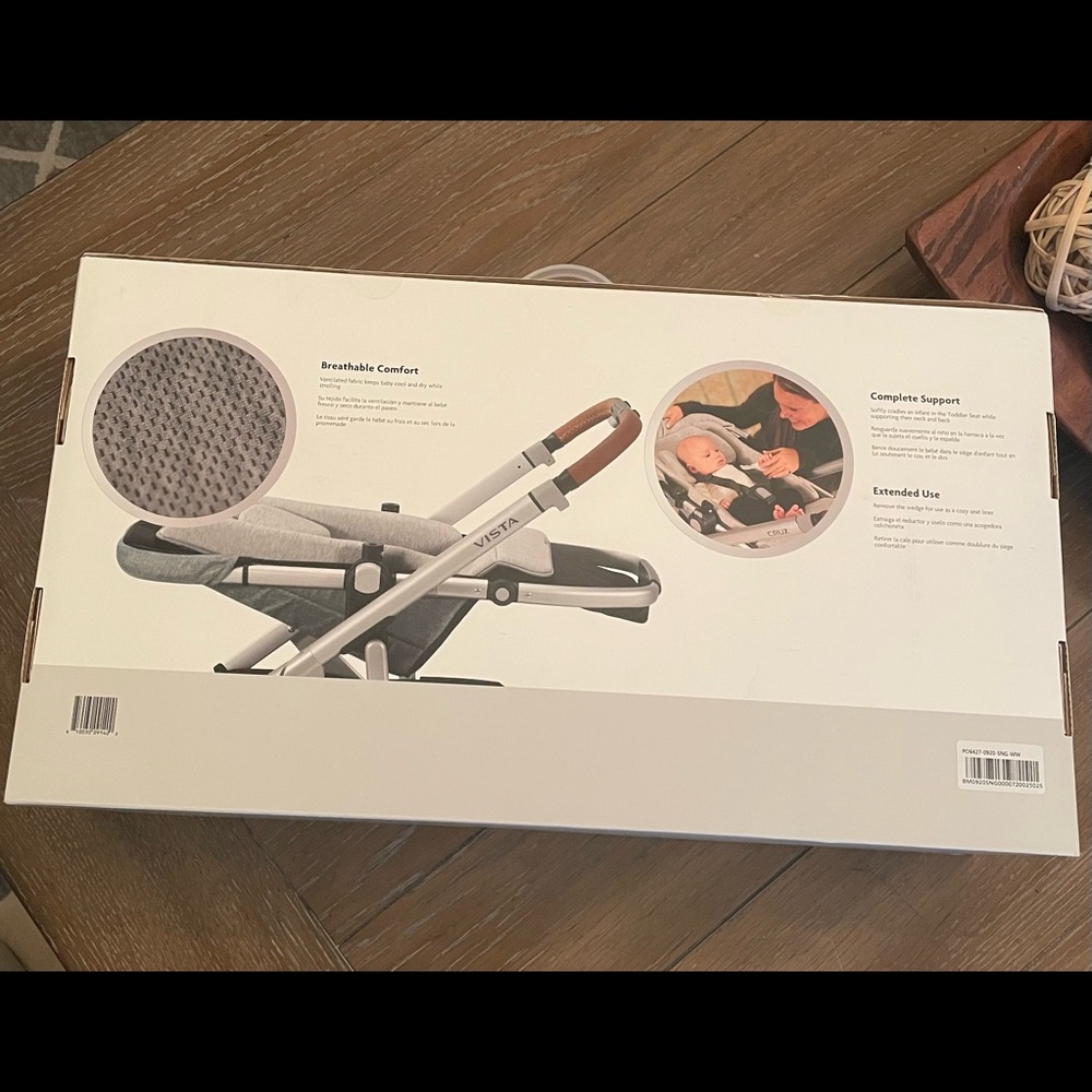 NEW in box UPPAbaby Infant Snugseat